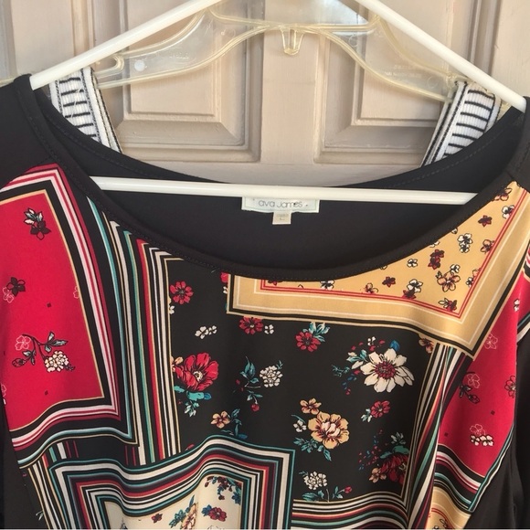 Ava James Pullover Round Neck SzL 3/4 Sleeve Black/Graphic Print Spandex Blend - Picture 7 of 10